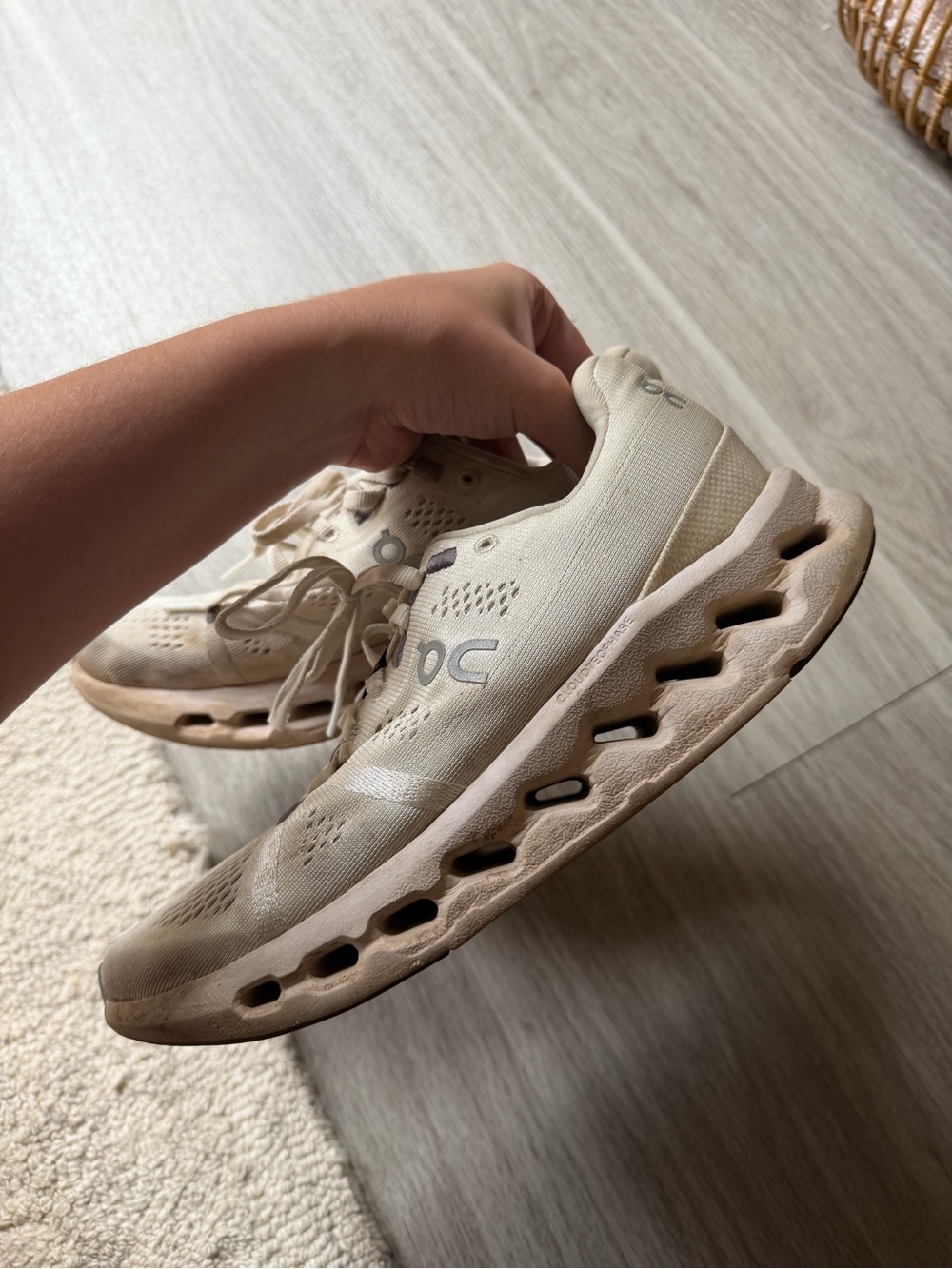 On Cloudsurfer Running Shoes - Picture 7 of 7